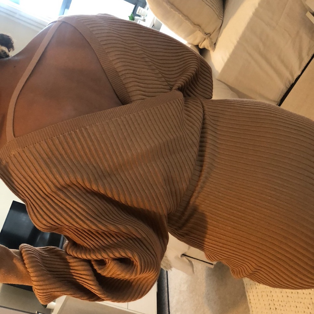 CAMEL KNIT DRESS - Picture 2 of 3